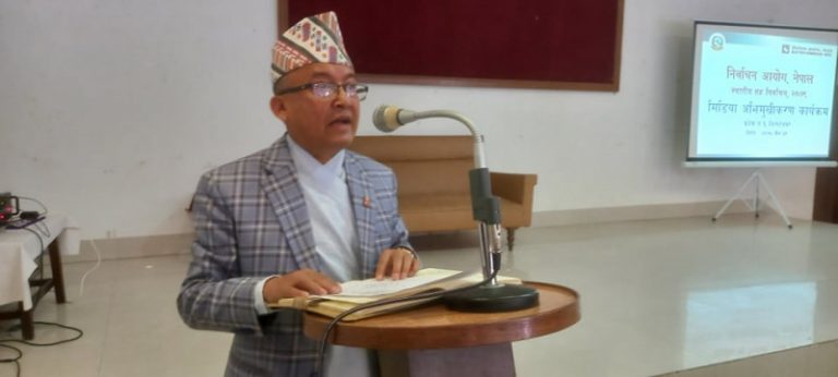 ‘स्थानीय चुनाव रोकिने कुनै सम्भावना छैन्, रोकिए मुलुक दुर्घटनामा जान्छ’