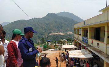 सरकारले निर्वाचन प्रहरीको नि:शुल्क उपचार गर्ने