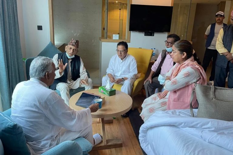 बागी फकाउन कांग्रेसको दौडधुप, जगन्नाथको जवाफ-  ‘उम्मेदवारी कायमै छ, चुनाव प्रचार गर्न हिँडेँ’