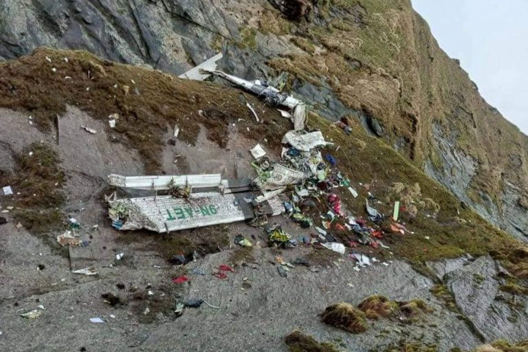 विमान दुर्घटनामा निधन भएका सबैको शव काठमाडौं ल्याइने, १४ जनाको शव फेला