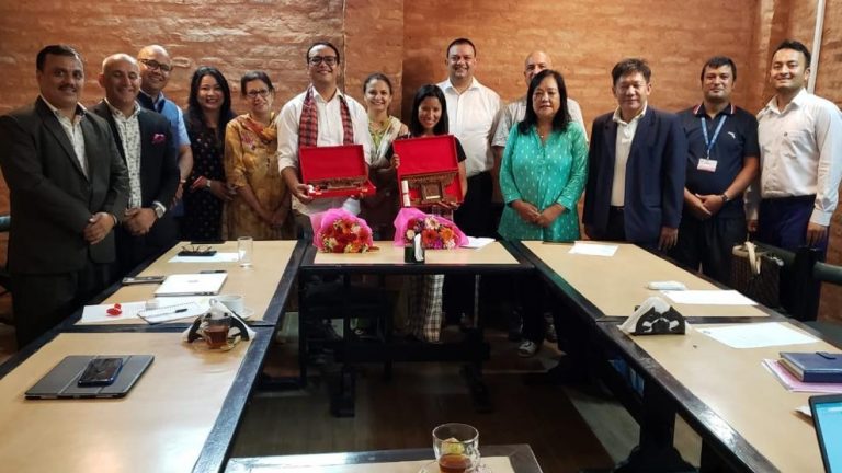 पर्वतारोही एवं फोटो पत्रकार श्रेष्ठ र कान्समा अवार्ड विजेता शाहलाई परिसंघको सम्मान