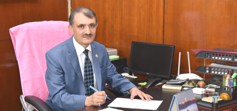 नेपाल वायुसेवा निगमका कार्यकारी अध्यक्ष युवराज अधिकारी निलम्बित