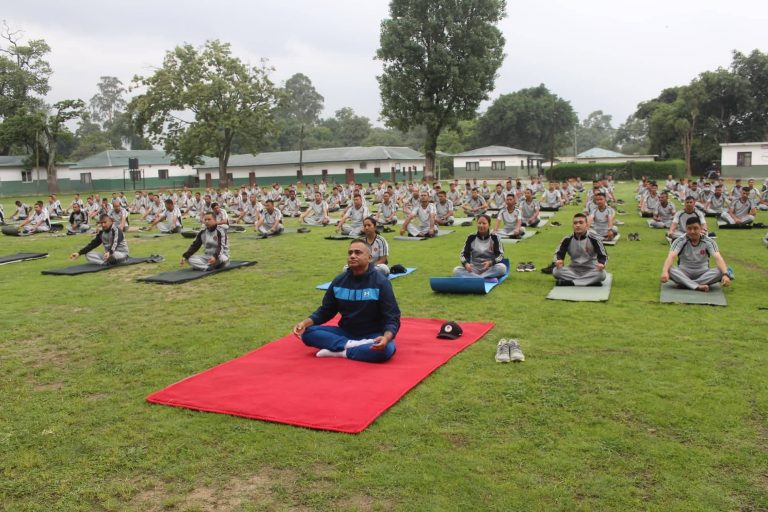 अन्तर्राष्ट्रिय योग दिवस:  के नेपालबाटै भएको थियो योगको सुरुवात ? योग गर्नुका फाइदा