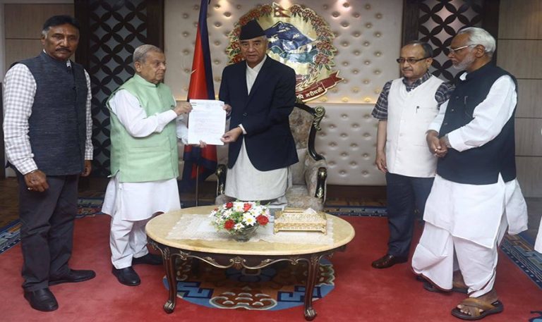 लोसपालाई देउवाको आश्वासन- ‘बजेट पास लगत्तै नागरिकता विधेयक संसदमा लान्छौँ’