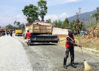 सडकका २५ रुग्ण ठेक्का तोडियो