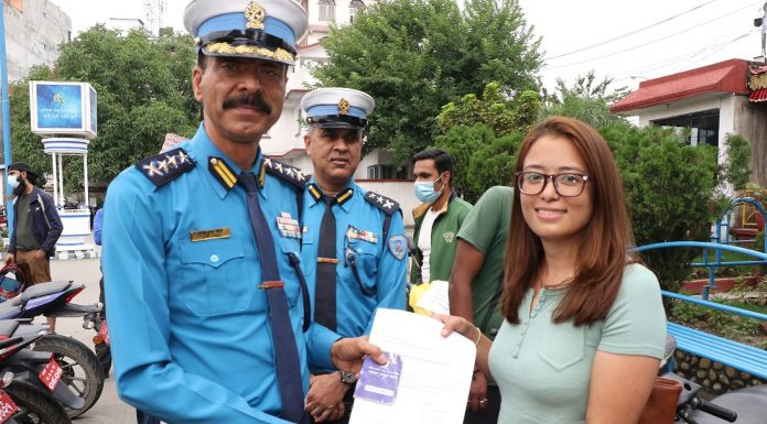 चोरीका १९ मोटरसाइकल र ११ वटा स्कुटर सम्बन्धित धनीलाई हस्तान्तरण