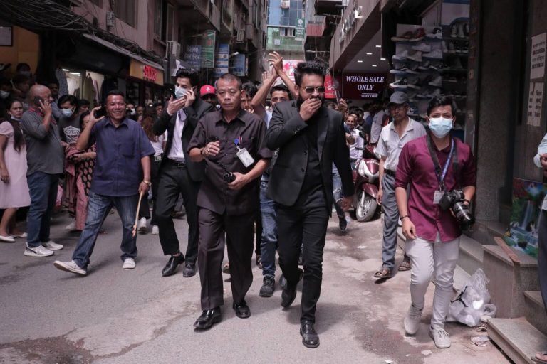 व्यापारीलाई बालेनको आश्वासन-‘गैरकानूनी संरचना जसले भाडामा लगायो, क्षतिपूर्ति उसले दिनुपर्छ’