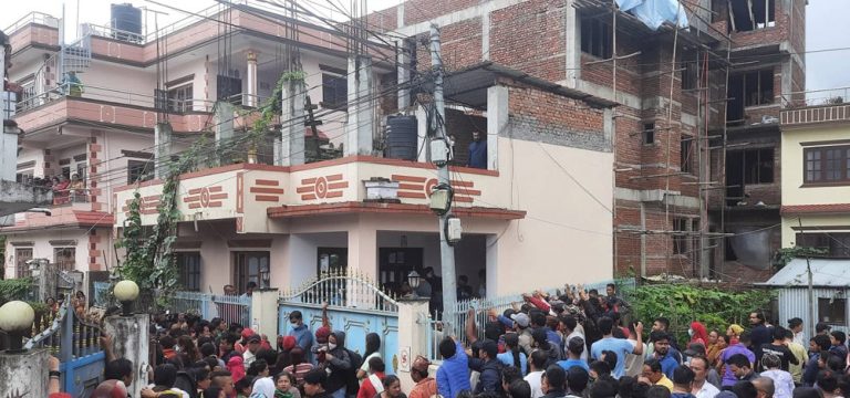 काभ्रेस्थली घटना: आर्थिक पाटोदेखि एकले अर्कोलाई सम्बन्धमा गरेको शंकाले परिवार नै सकियो