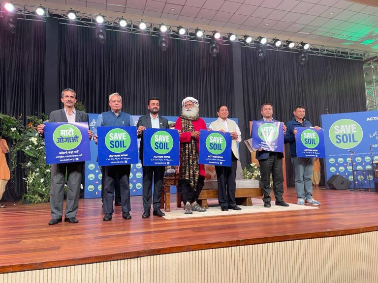 ‘सदगुरुको सम्मानमा देशभर ३० हजार वृक्षरोपण गर्नेछौ’ : वनमन्त्री यादव