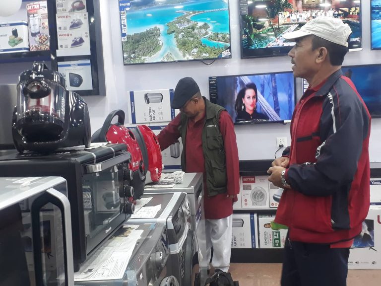 जरङ्खुमा खुल्यो इलेक्ट्रोनिक्स सामानहरुको शोरुम, चाडपर्वमा विशेष  छुट पाउने