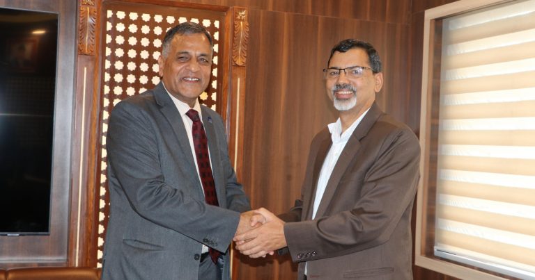 निजीक्षेत्रको नाममा एडीबीसँग सहयोग माग्दै अर्थमन्त्री, एडीबी सकारात्मक