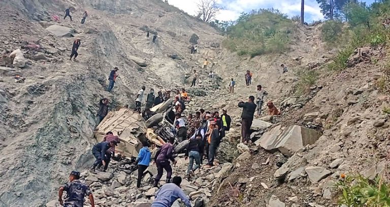 बझाङमा जीप दुर्घटना, ६ जनाको घटनास्थलमै मृत्यु