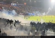 इण्डोनेसियामा फुटबल खेलका दौरान भएको हिंसामा १२९ मारिए