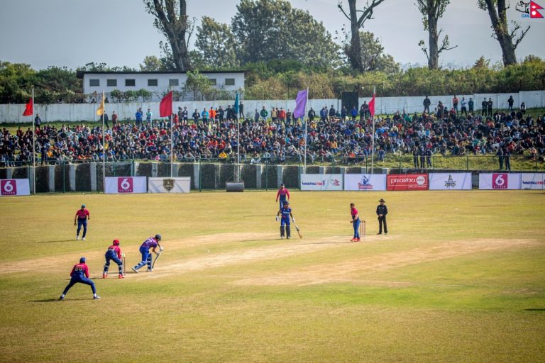 नेपाल र यूएइबीच फाइनल ओडीआई जारी, नेपाल बलिङमा