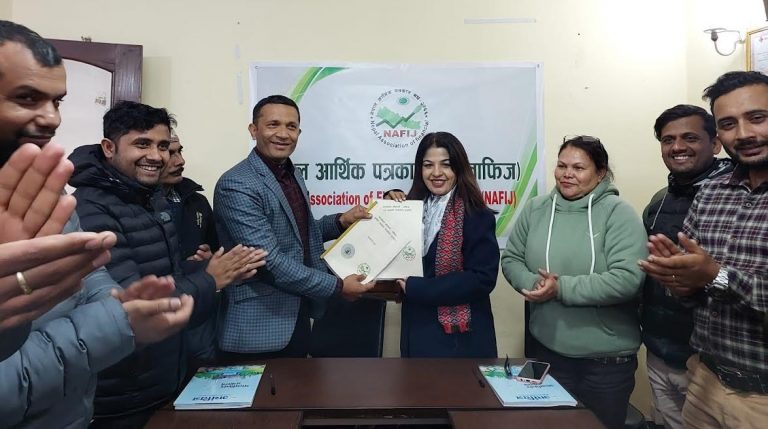 भरतमोहन अधिकारी फाउण्डेसन र नाफिजबीच सहकार्य, दुई पत्रकारलाई पुरस्कृत गरिने