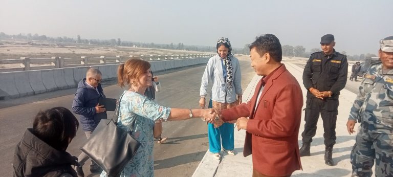 सीमा क्षेत्रको समस्या बुझ्न अष्ट्रेलियाली राजदुत दोधारा चाँदनीमा, जनप्रतिनिधीले गरे स्वागत