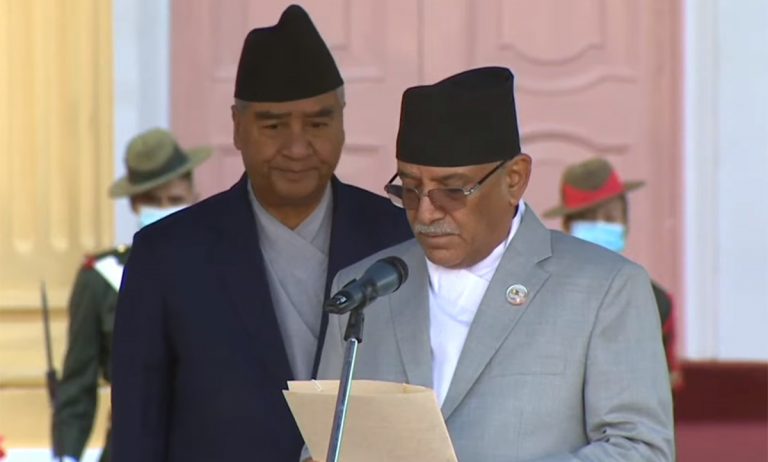 ‘प्रचण्ड’ गणतन्त्रपछि धेरै पटक प्रधानमन्त्री बन्ने व्यक्ति, दौरा-सुरवालमार्फत दिन खोजेको सन्देश के ?