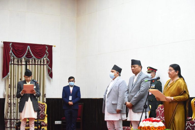 पशुपतिशम्शेर राणाले लिए राष्ट्रपतिबाट शपथ
