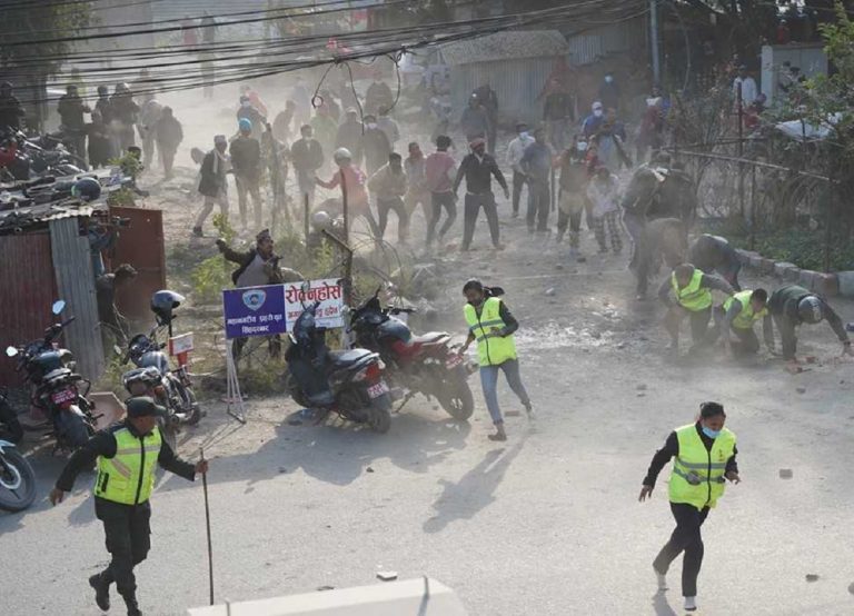 काठमाडौं महानगरले ल्यायो आन्दोलन गर्दा सार्वजनिक सम्पत्ति क्षति भएमा क्षतिपूर्ति तिर्नुपर्ने नियम