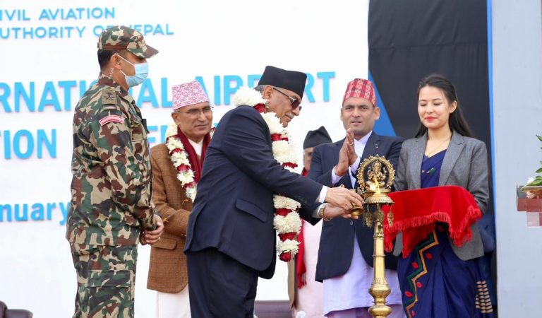 पोखरा अन्तर्राष्ट्रिय विमानस्थलको उद्घाटन, हेलिकप्टरबाट पुष्प वृष्टि (फोटोफिचर)