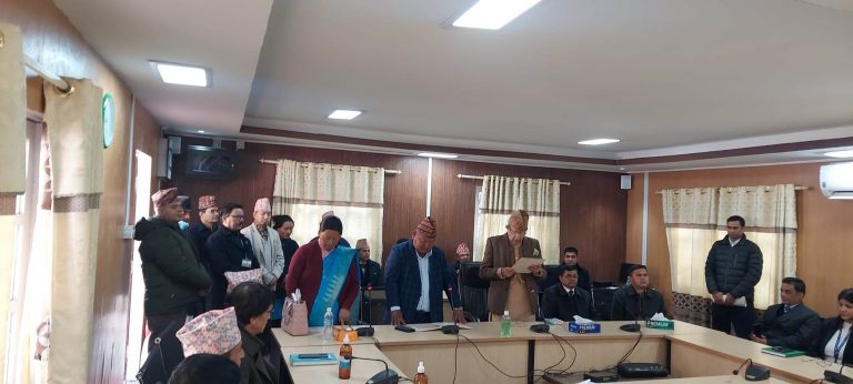 प्रेम आले र माया राईले  लिए शपथ