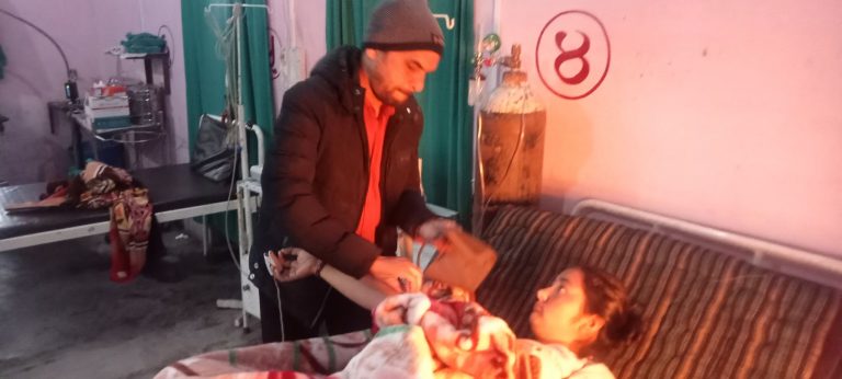 महाकाली नदीले बगाउँदै गरेको किशोरीको एक युवकले गरे सकुशल उद्धार