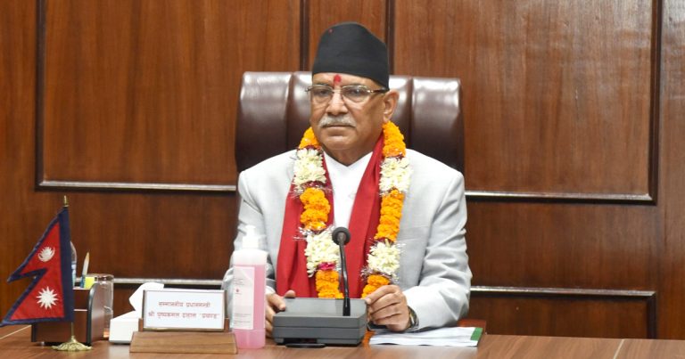 प्रधानमन्त्री प्रचण्डलाई ५ वटा मन्त्रालयको जिम्मेवारी