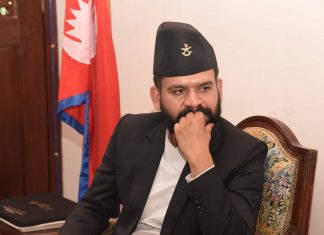 प्रधानमन्त्री बालेन शाहले भेटे अर्थमन्त्री वाग्ले