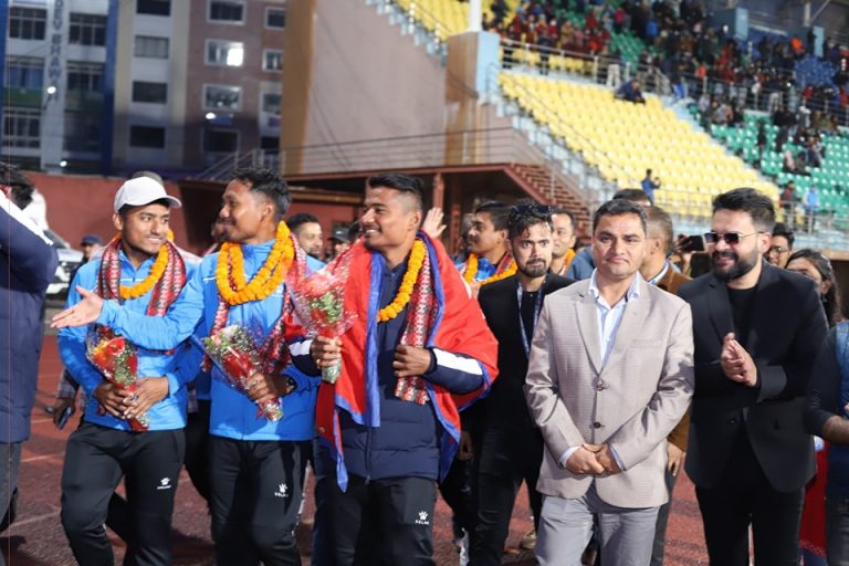 दशरथ रंगशालामा राष्ट्रिय क्रिकेट टिमका खेलाडीको सम्मान