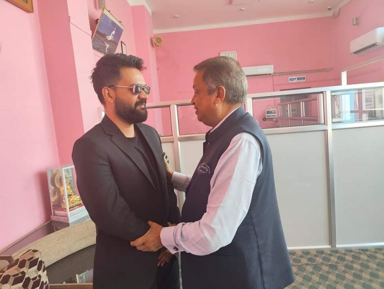 अर्बपति विनोद चौधरी र मेयर बालेनबीच जम्काभेट