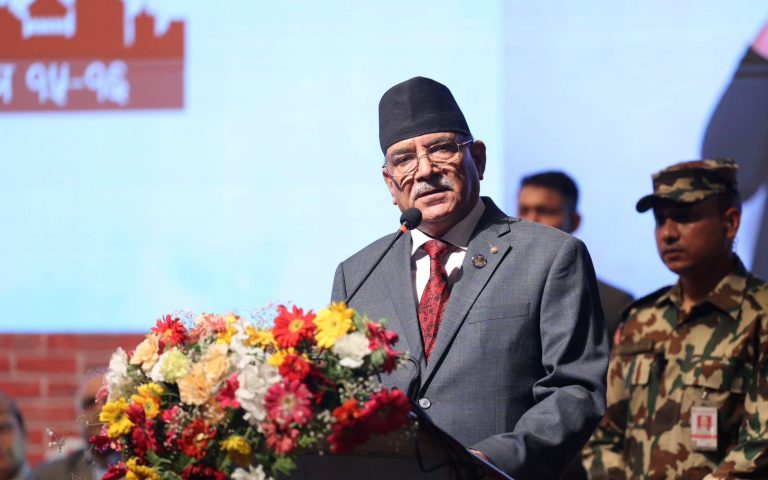 बालेनलाई प्रचण्डले भने-‘मेरो नेतृत्वको सरकार पाँचै वर्ष टिक्छ’