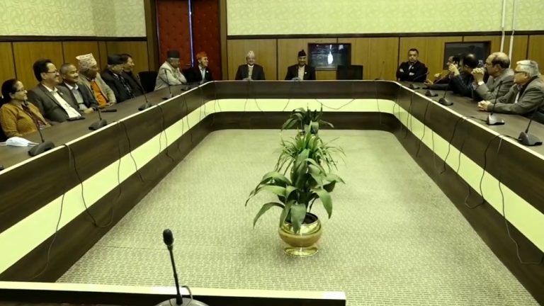 प्रचण्डलाई विश्वासको मत दिने र सरकारमा जाने कांग्रेसको निर्णय