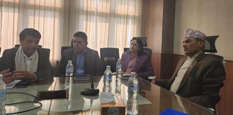 एफएनसीसीआई नवनिर्वाचित प्रतिनिधिमण्डल र गभर्नरबीच भेटवार्ता