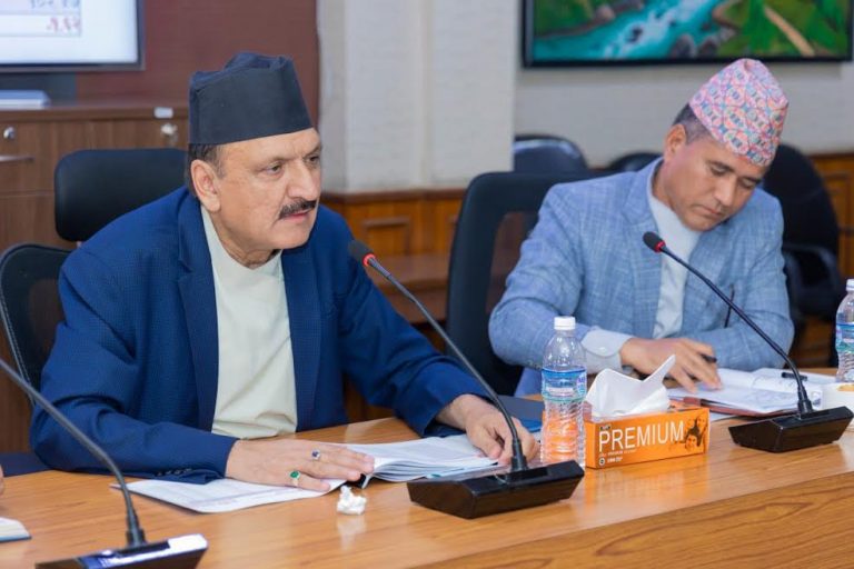अर्थमन्त्रीले सोधे-‘उपत्यकामा राजस्व किन लक्ष्यभन्दा कम उठ्छ’ ?
