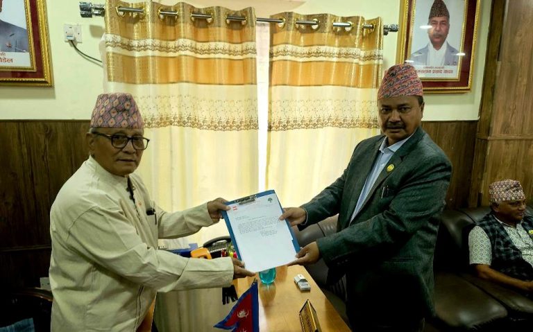 लुम्बिनीको मुख्यमन्त्रीमा डिल्ली चौधरी नियुक्त