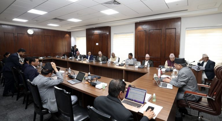 पाँच महिनापछि प्रचण्ड सरकारले पायाे पूर्णता, जसपाबाट वनमन्त्री बने वीरेन्द्र महतो