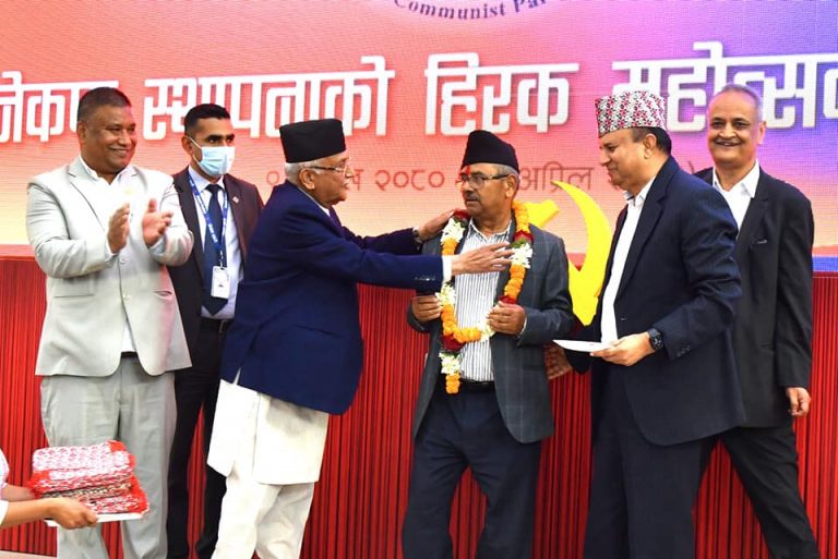 एमालेमै फर्किए नेता मुकुन्द न्यौपाने