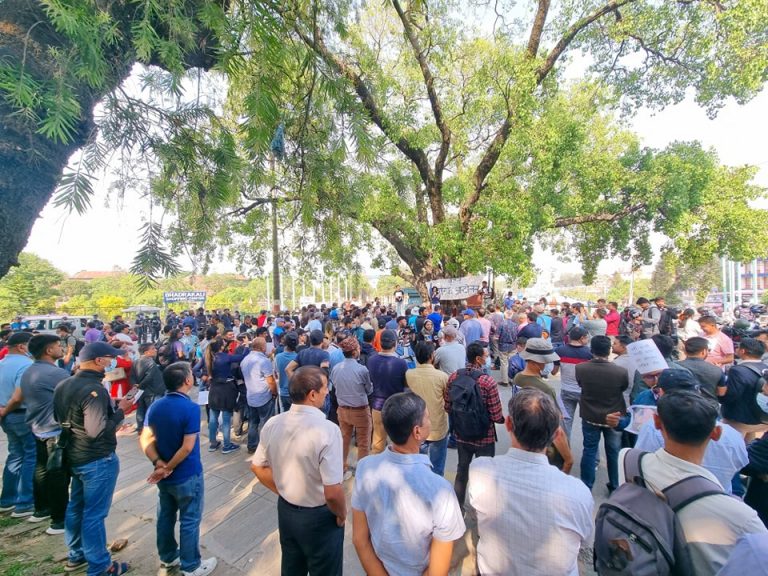 भ्रष्टाचारीलाई कारबाहीको माग गर्दै बृहत् नागरिक आन्दोलन