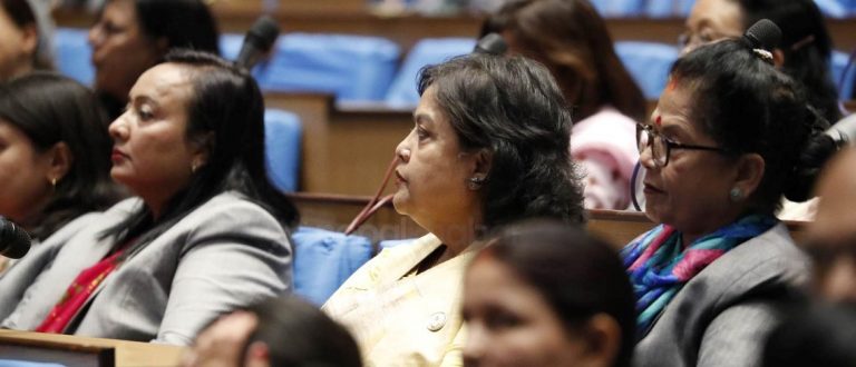 बालकृष्ण पक्राउ परेपछि ‘गायव’  मञ्जु खाण संसदमा उपस्थित !