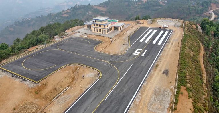 रेसुङ्गा विमानस्थलबाट नियमित उडान सुरू