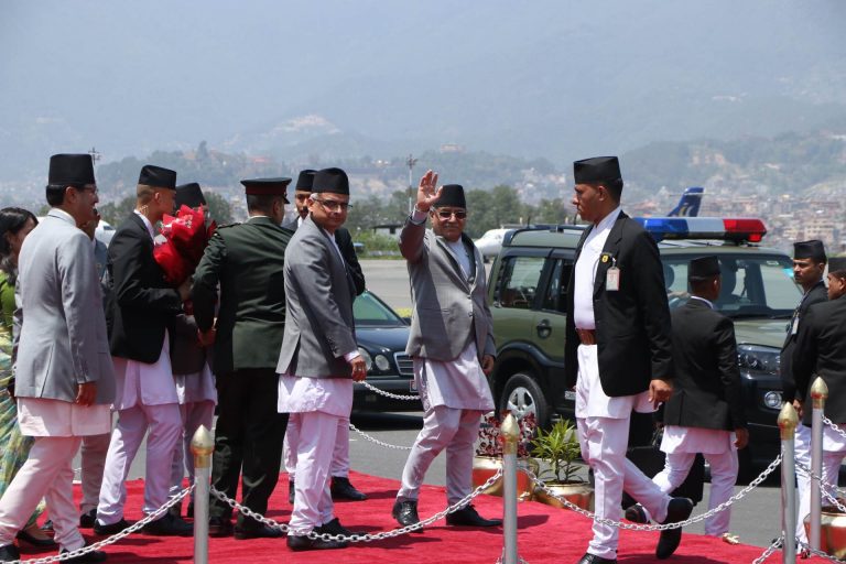 चारदिने भ्रमणका लागि प्रधानमन्त्री भारत प्रस्थान