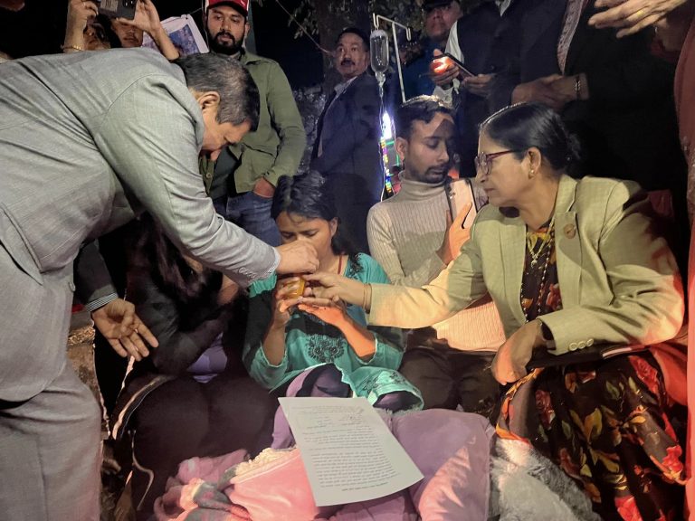१५ औं दिनमा विनु यादवले तोडिन् अनशन