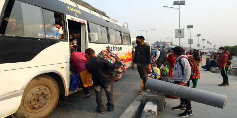 दशैंमा सार्वजनिक सवारीमा कम्तीमा दुई चालक अनिवार्य