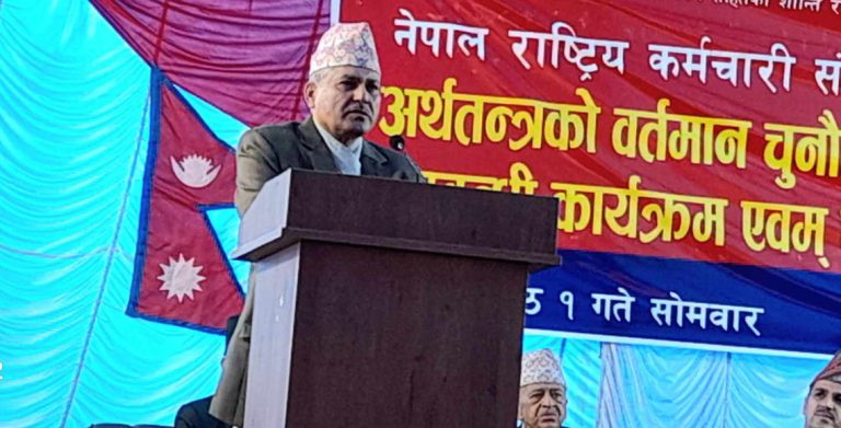 अर्थतन्त्रलाई बलियो बनाउन सुधार गर्नुपर्ने पाटो अझै बाँकी  छन् : गभर्नर अधिकारी