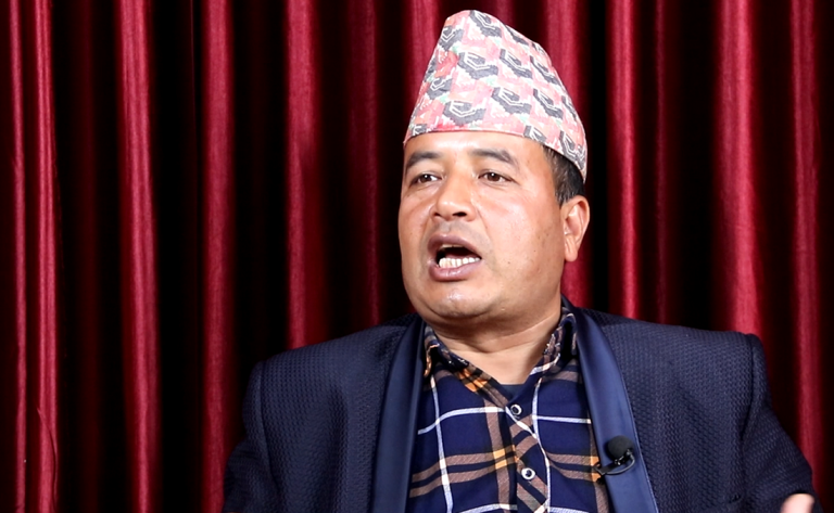 ‘नगरपालिका चलाउन नसक्नेले देश चलाउँछ भन्ने भ्रम पाल्न हुदैन ‘ :महेश बस्नेत
