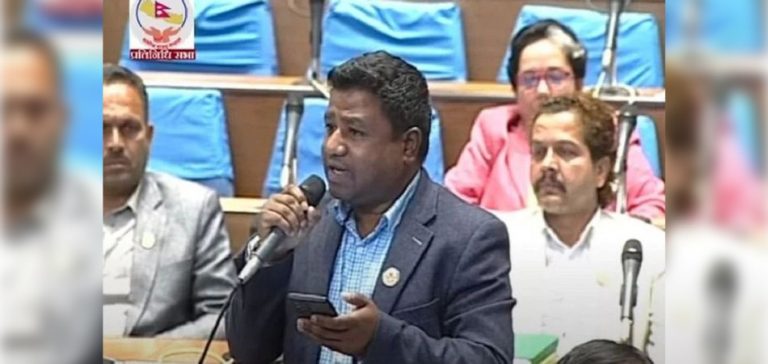 ‘कुटपिट गरेर मरणासन्न बनाएको मान्छेको मुद्दा फिर्ता लिने  कहाँको न्याय हो ‘ ?