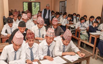 विद्यार्थीबाट गैरकानुनी रुपमा सङ्कलन गरिएको शुल्क फिर्ता गर्न मन्त्रालयको निर्देशन