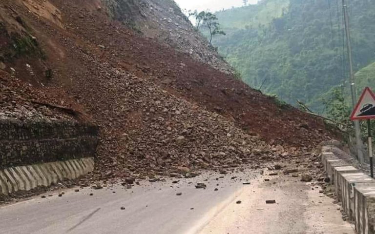 नारायणगढ मुग्लिन सडक खुल्यो, एकतर्फी गाडी सञ्चालन