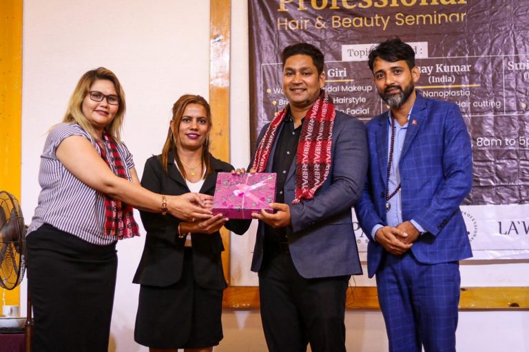 फेशन ब्युटी पार्लरको ब्युटिसियन तालिम, महिलालाई स्वरोजगार बनाउने लक्ष्य