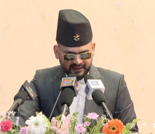 राज्य कोषबाट दोहोरो सुविधा लिनेविरुद्ध कडा सरकार